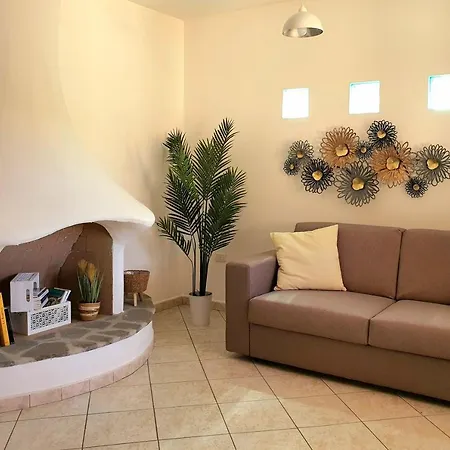 La Casa Di Mara - In Zona Residenziale A Pochi Minuti Da Holiday home Cala Liberotto