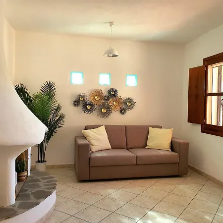 La Casa Di Mara - In Zona Residenziale A Pochi Minuti Da Cala Liberotto