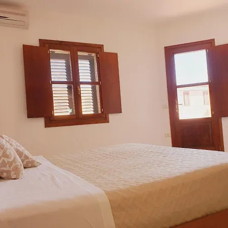 La Casa Di Mara - In Zona Residenziale A Pochi Minuti Da * Cala Liberotto
