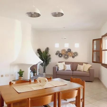 La Casa Di Mara - In Zona Residenziale A Pochi Minuti Da Vakantiehuis Cala Liberotto