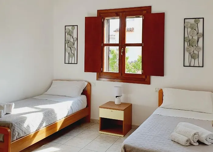Vakantiehuis La Casa Di Mara - In Zona Residenziale A Pochi Minuti Da *
